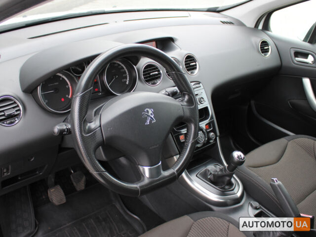 Белый Пежо 308, объемом двигателя 1.5 л и пробегом 174 тыс. км за 7300 $, фото 8 на Automoto.ua