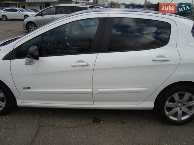 Білий Пежо 308, об'ємом двигуна 1.6 л та пробігом 148 тис. км за 7300 $, фото 6 на Automoto.ua