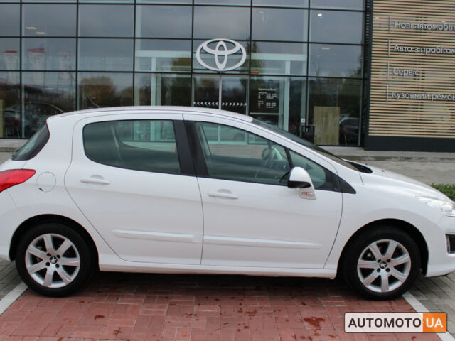 Белый Пежо 308, объемом двигателя 1.5 л и пробегом 174 тыс. км за 7300 $, фото 2 на Automoto.ua