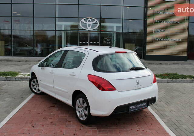Белый Пежо 308, объемом двигателя 1.56 л и пробегом 173 тыс. км за 7300 $, фото 3 на Automoto.ua