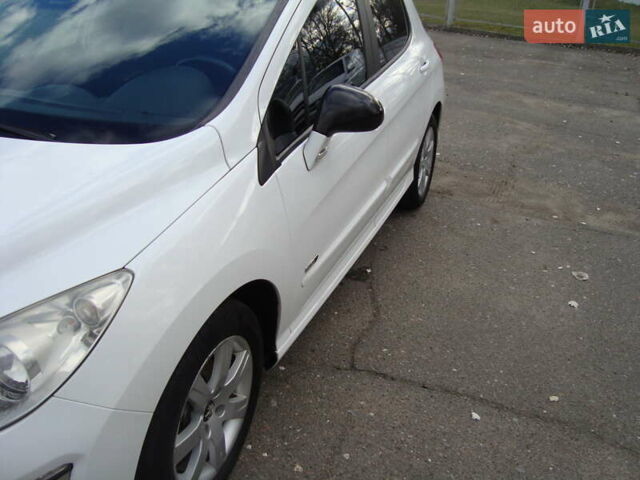 Білий Пежо 308, об'ємом двигуна 1.6 л та пробігом 148 тис. км за 7300 $, фото 7 на Automoto.ua