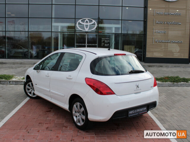 Белый Пежо 308, объемом двигателя 1.5 л и пробегом 174 тыс. км за 7300 $, фото 4 на Automoto.ua