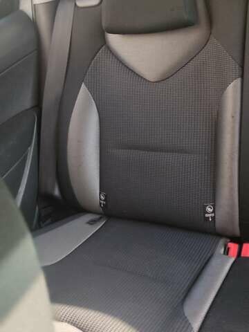 Белый Пежо 308, объемом двигателя 1.6 л и пробегом 300 тыс. км за 6700 $, фото 6 на Automoto.ua