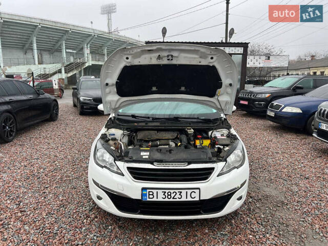 Белый Пежо 308, объемом двигателя 1.6 л и пробегом 247 тыс. км за 9800 $, фото 19 на Automoto.ua