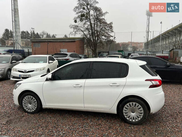 Белый Пежо 308, объемом двигателя 1.6 л и пробегом 247 тыс. км за 9800 $, фото 3 на Automoto.ua