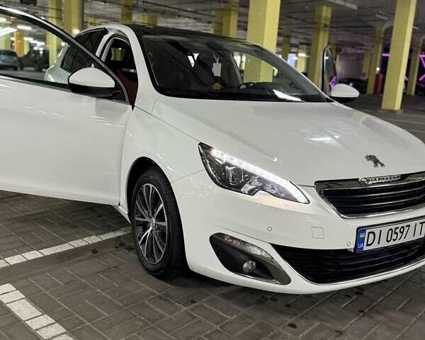 Белый Пежо 308, объемом двигателя 1.56 л и пробегом 221 тыс. км за 12500 $, фото 10 на Automoto.ua