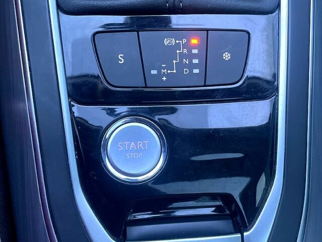 Белый Пежо 308, объемом двигателя 1.6 л и пробегом 108 тыс. км за 12800 $, фото 12 на Automoto.ua