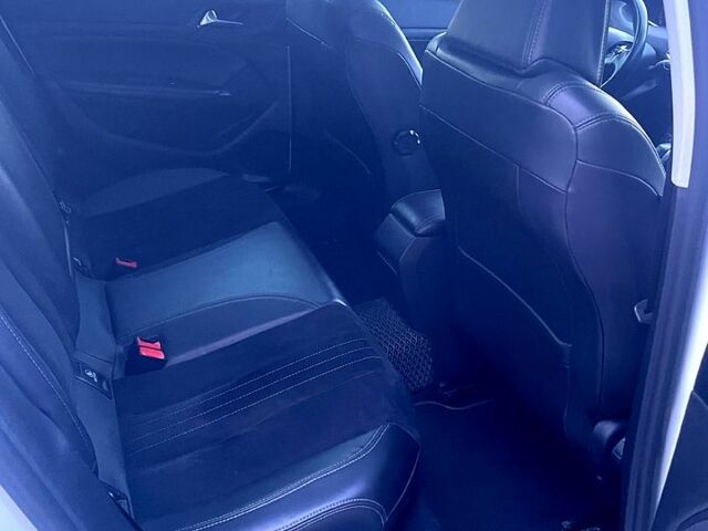 Белый Пежо 308, объемом двигателя 1.6 л и пробегом 108 тыс. км за 12800 $, фото 9 на Automoto.ua