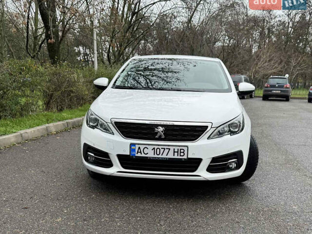 Белый Пежо 308, объемом двигателя 1.5 л и пробегом 227 тыс. км за 12300 $, фото 9 на Automoto.ua