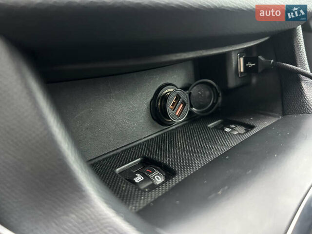 Белый Пежо 308, объемом двигателя 1.5 л и пробегом 68 тыс. км за 16600 $, фото 14 на Automoto.ua