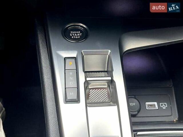 Белый Пежо 308, объемом двигателя 1.5 л и пробегом 8 тыс. км за 22000 $, фото 5 на Automoto.ua