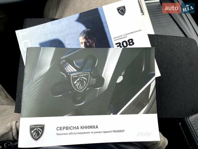 Белый Пежо 308, объемом двигателя 1.5 л и пробегом 8 тыс. км за 22000 $, фото 1 на Automoto.ua