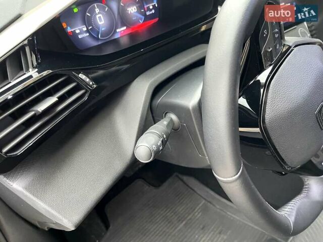 Белый Пежо 308, объемом двигателя 1.5 л и пробегом 8 тыс. км за 22000 $, фото 14 на Automoto.ua