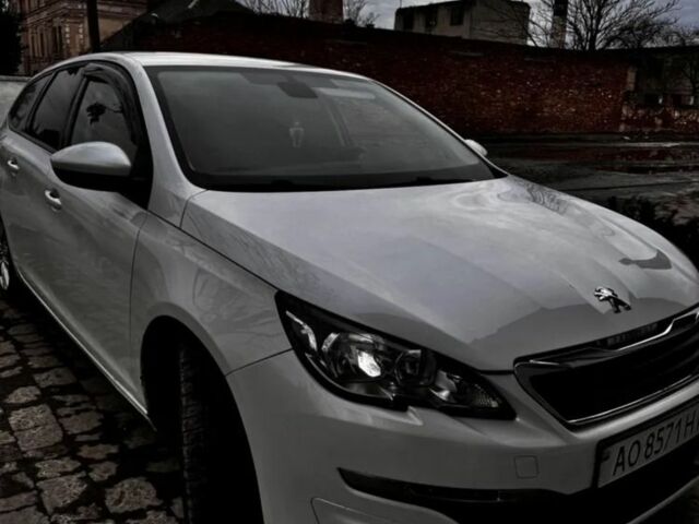 Белый Пежо 308, объемом двигателя 1.6 л и пробегом 270 тыс. км за 9200 $, фото 2 на Automoto.ua