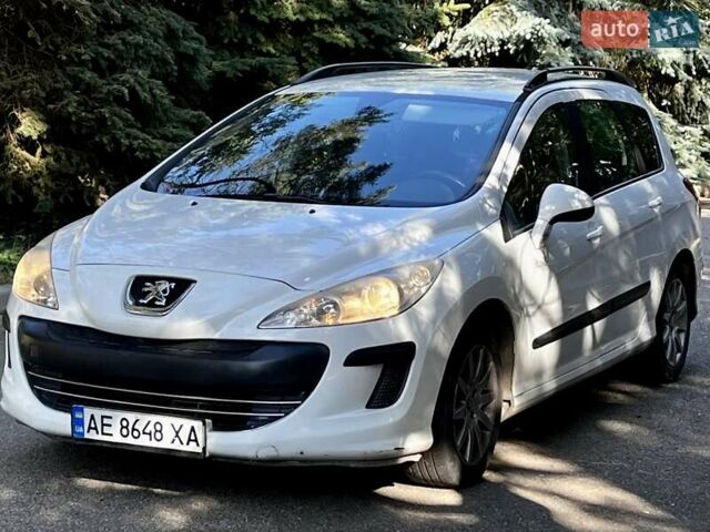 Білий Пежо 308, об'ємом двигуна 1.6 л та пробігом 220 тис. км за 4800 $, фото 8 на Automoto.ua