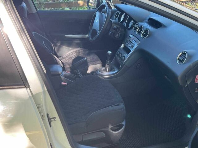 Белый Пежо 308, объемом двигателя 1.6 л и пробегом 280 тыс. км за 4890 $, фото 14 на Automoto.ua