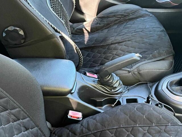 Белый Пежо 308, объемом двигателя 1.6 л и пробегом 280 тыс. км за 4890 $, фото 17 на Automoto.ua