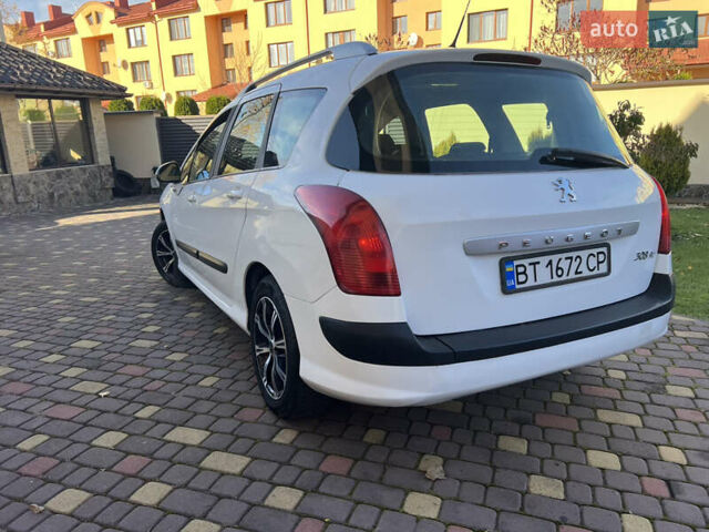 Білий Пежо 308, об'ємом двигуна 1.56 л та пробігом 321 тис. км за 4000 $, фото 26 на Automoto.ua