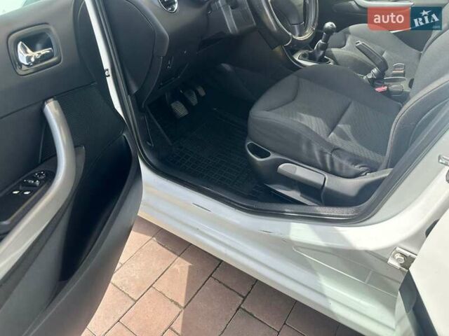 Білий Пежо 308, об'ємом двигуна 1.4 л та пробігом 141 тис. км за 5149 $, фото 19 на Automoto.ua