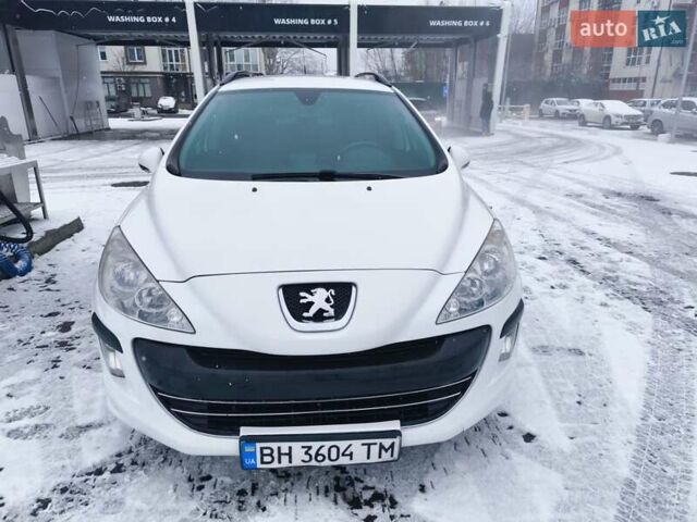 Белый Пежо 308, объемом двигателя 2 л и пробегом 266 тыс. км за 5500 $, фото 11 на Automoto.ua