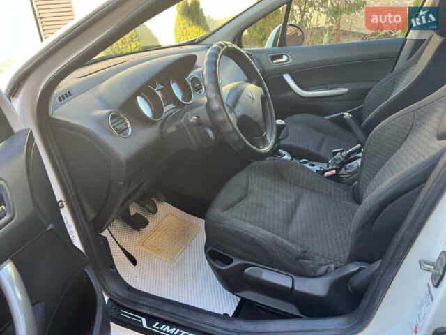 Білий Пежо 308, об'ємом двигуна 1.56 л та пробігом 321 тис. км за 4000 $, фото 47 на Automoto.ua