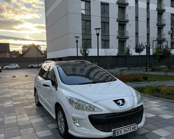 Белый Пежо 308, объемом двигателя 2 л и пробегом 272 тыс. км за 5500 $, фото 2 на Automoto.ua