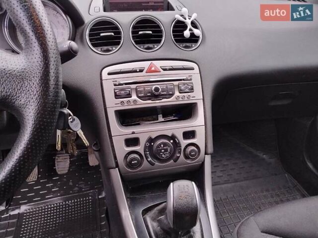 Білий Пежо 308, об'ємом двигуна 1.6 л та пробігом 179 тис. км за 5000 $, фото 10 на Automoto.ua