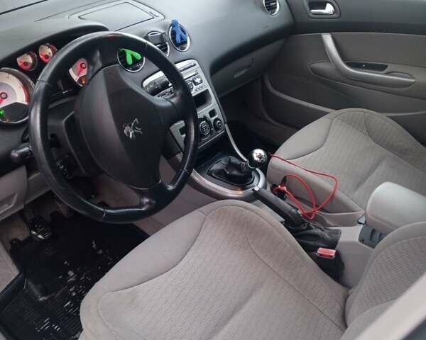 Білий Пежо 308, об'ємом двигуна 1.6 л та пробігом 400 тис. км за 4900 $, фото 3 на Automoto.ua