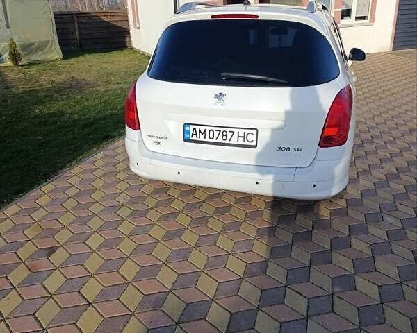 Білий Пежо 308, об'ємом двигуна 1.56 л та пробігом 247 тис. км за 6000 $, фото 2 на Automoto.ua
