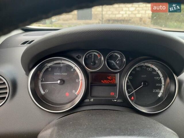 Белый Пежо 308, объемом двигателя 1.6 л и пробегом 260 тыс. км за 5200 $, фото 3 на Automoto.ua