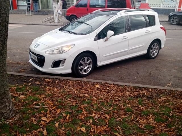 Білий Пежо 308, об'ємом двигуна 1.6 л та пробігом 400 тис. км за 5900 $, фото 1 на Automoto.ua