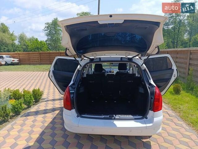 Білий Пежо 308, об'ємом двигуна 1.56 л та пробігом 247 тис. км за 6000 $, фото 8 на Automoto.ua