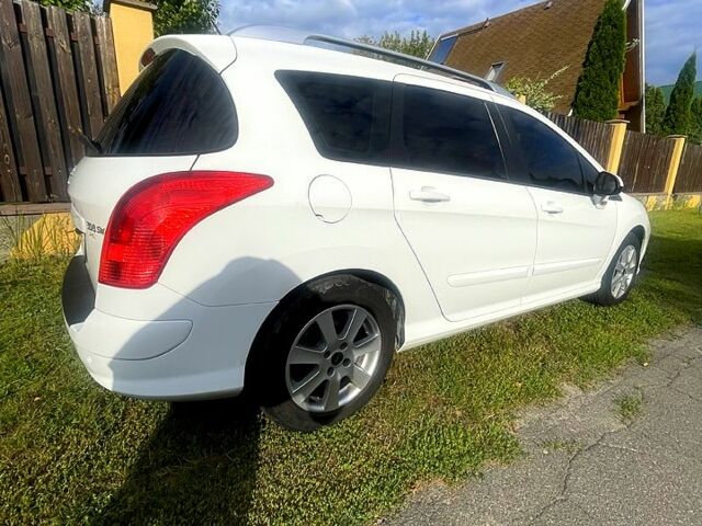 Білий Пежо 308, об'ємом двигуна 1.6 л та пробігом 145 тис. км за 6800 $, фото 2 на Automoto.ua