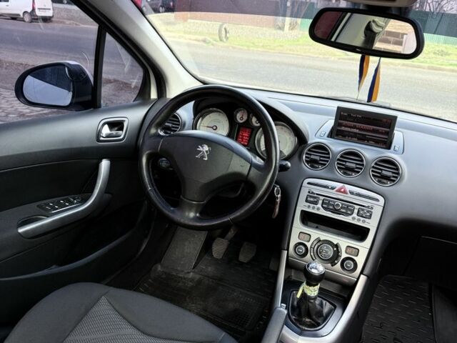 Белый Пежо 308, объемом двигателя 1.6 л и пробегом 234 тыс. км за 5900 $, фото 9 на Automoto.ua