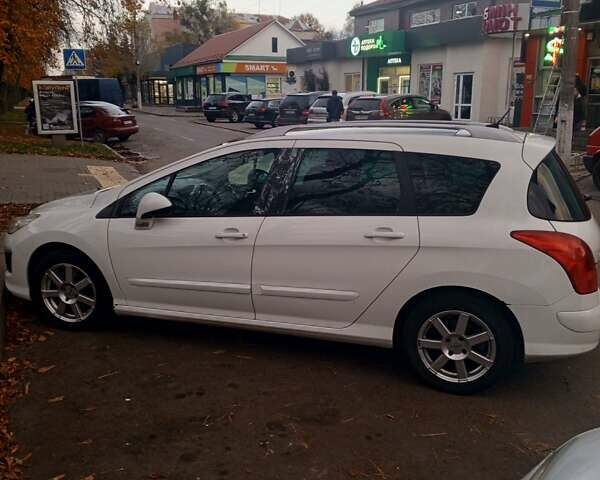 Білий Пежо 308, об'ємом двигуна 1.6 л та пробігом 400 тис. км за 4900 $, фото 2 на Automoto.ua