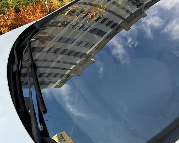 Белый Пежо 308, объемом двигателя 2 л и пробегом 272 тыс. км за 5500 $, фото 5 на Automoto.ua