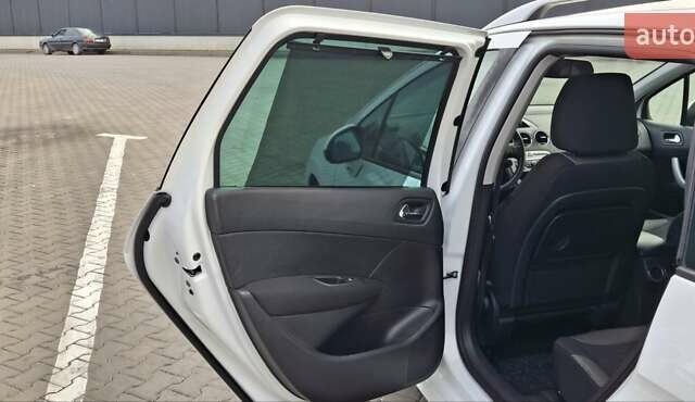 Білий Пежо 308, об'ємом двигуна 1.6 л та пробігом 246 тис. км за 6800 $, фото 17 на Automoto.ua