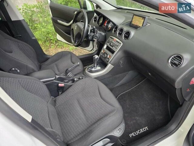Белый Пежо 308, объемом двигателя 1.56 л и пробегом 228 тыс. км за 6700 $, фото 16 на Automoto.ua