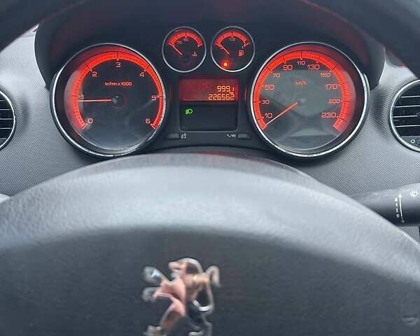 Белый Пежо 308, объемом двигателя 1.56 л и пробегом 226 тыс. км за 5100 $, фото 13 на Automoto.ua