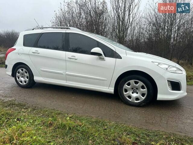 Белый Пежо 308, объемом двигателя 1.56 л и пробегом 226 тыс. км за 5100 $, фото 1 на Automoto.ua