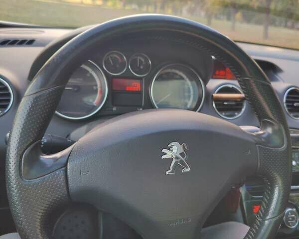 Белый Пежо 308, объемом двигателя 1.6 л и пробегом 266 тыс. км за 6300 $, фото 16 на Automoto.ua