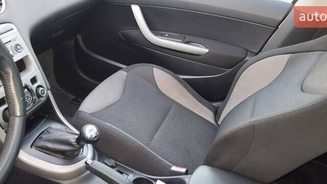 Білий Пежо 308, об'ємом двигуна 1.6 л та пробігом 270 тис. км за 6000 $, фото 3 на Automoto.ua