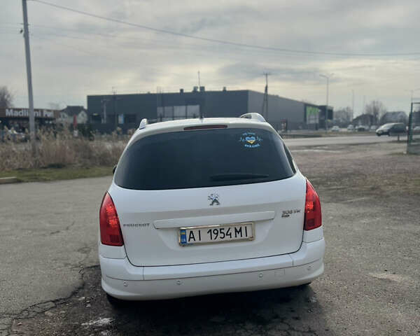 Белый Пежо 308, объемом двигателя 1.56 л и пробегом 151 тыс. км за 7500 $, фото 2 на Automoto.ua
