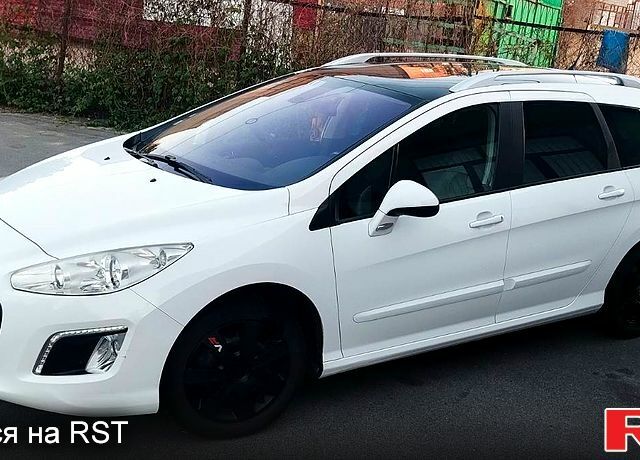 Белый Пежо 308, объемом двигателя 1.6 л и пробегом 292 тыс. км за 6000 $, фото 9 на Automoto.ua