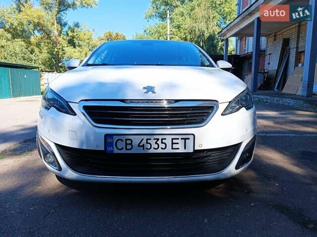 Білий Пежо 308, об'ємом двигуна 1.2 л та пробігом 226 тис. км за 9000 $, фото 16 на Automoto.ua
