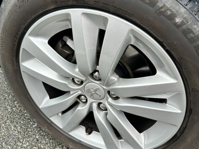 Белый Пежо 308, объемом двигателя 1.6 л и пробегом 250 тыс. км за 9000 $, фото 7 на Automoto.ua