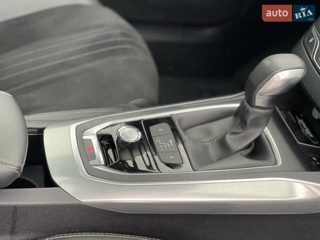 Белый Пежо 308, объемом двигателя 2 л и пробегом 234 тыс. км за 11650 $, фото 76 на Automoto.ua