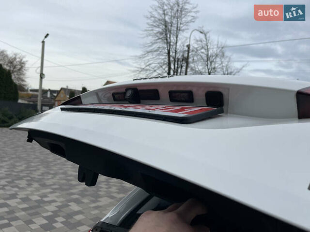 Белый Пежо 308, объемом двигателя 2 л и пробегом 234 тыс. км за 11750 $, фото 45 на Automoto.ua