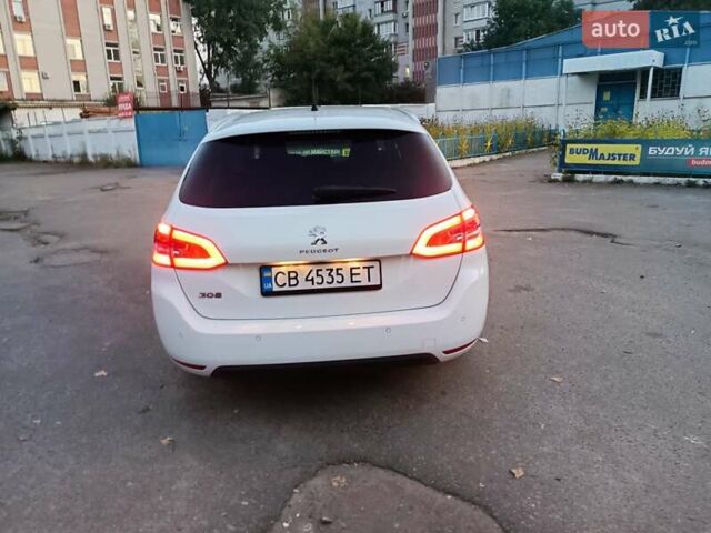 Білий Пежо 308, об'ємом двигуна 1.2 л та пробігом 226 тис. км за 9000 $, фото 11 на Automoto.ua