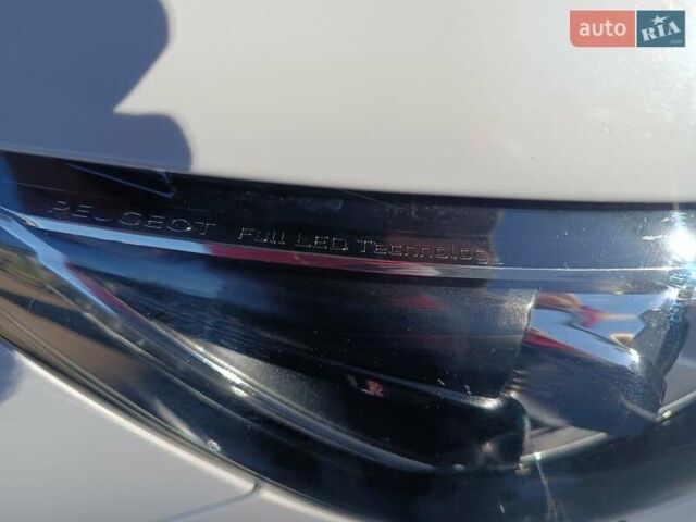 Білий Пежо 308, об'ємом двигуна 1.2 л та пробігом 226 тис. км за 9000 $, фото 55 на Automoto.ua